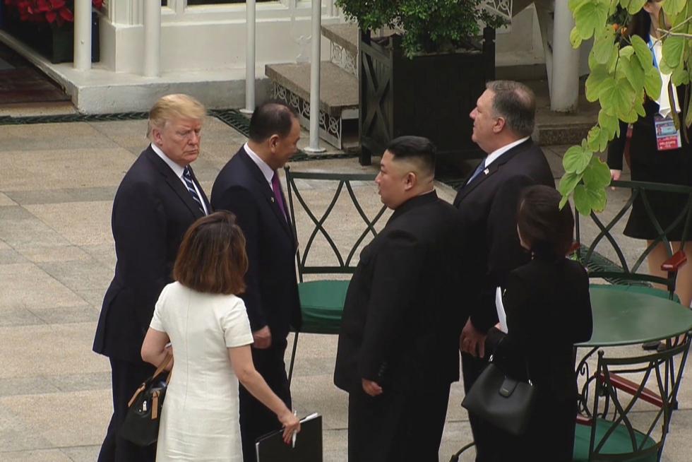 Encuentro entre Trump y Kim Jong-Un en Hánoi.