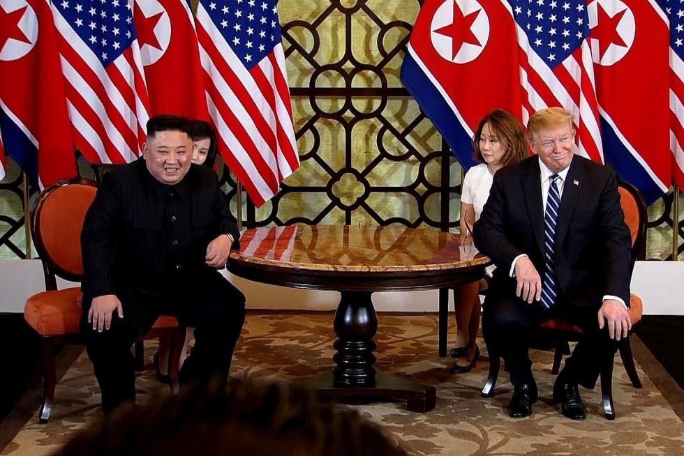 Encuentro entre Trump y Kim Jong-Un en Hánoi.