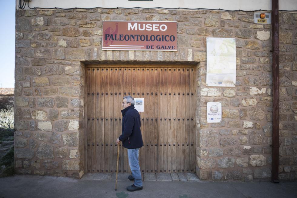 Los hallazgos de José María Herrero hace seis décadas generaron una fiebre paleontológica de la que este municipio no quiere curarse: la ilusión es ir un poco más allá en su explotación turística.