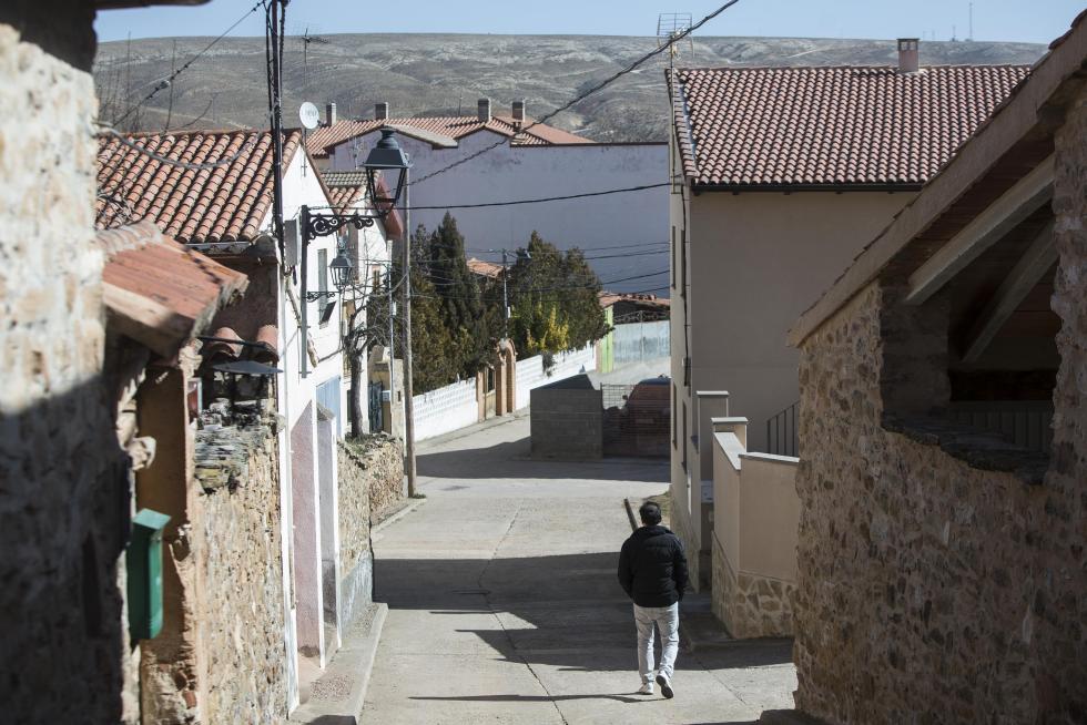 Los hallazgos de José María Herrero hace seis décadas generaron una fiebre paleontológica de la que este municipio no quiere curarse: la ilusión es ir un poco más allá en su explotación turística.