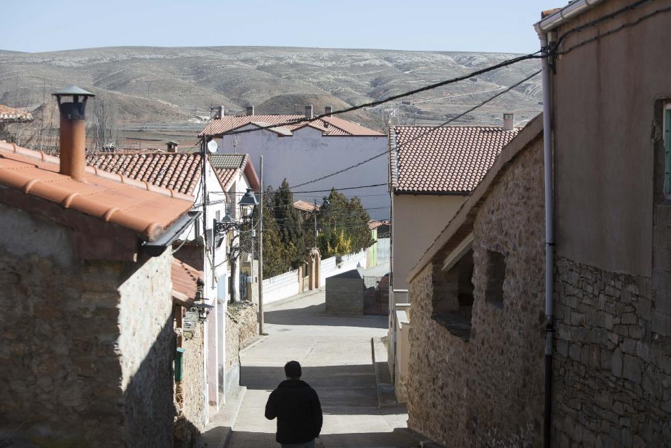 Los hallazgos de José María Herrero hace seis décadas generaron una fiebre paleontológica de la que este municipio no quiere curarse: la ilusión es ir un poco más allá en su explotación turística.