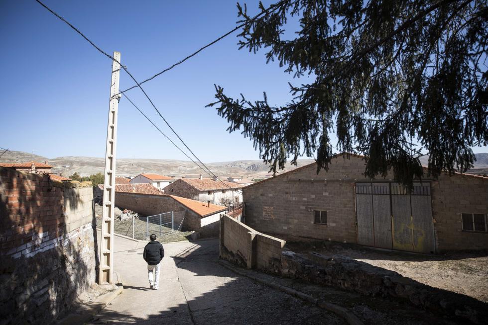 Los hallazgos de José María Herrero hace seis décadas generaron una fiebre paleontológica de la que este municipio no quiere curarse: la ilusión es ir un poco más allá en su explotación turística.