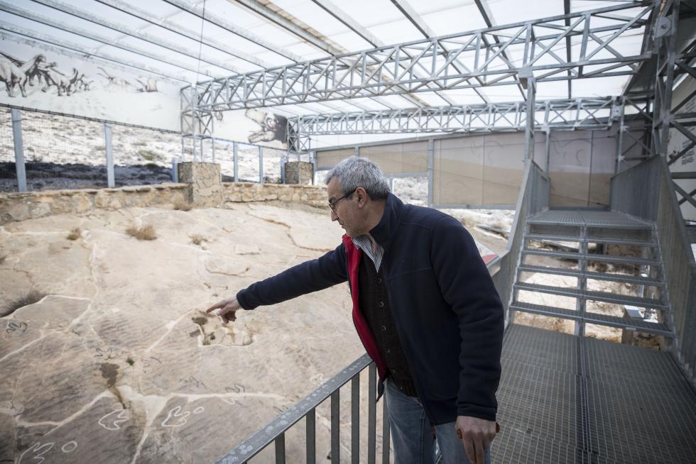 Los hallazgos de José María Herrero hace seis décadas generaron una fiebre paleontológica de la que este municipio no quiere curarse: la ilusión es ir un poco más allá en su explotación turística.
