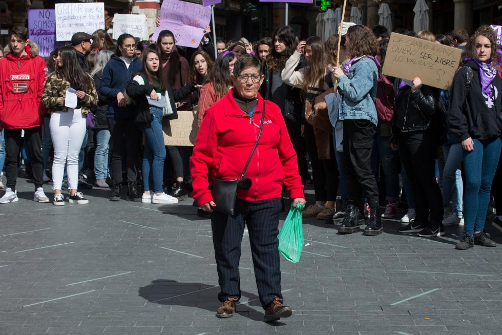 8-M: Teruel se tiñe de morado durante la huelga feminista.