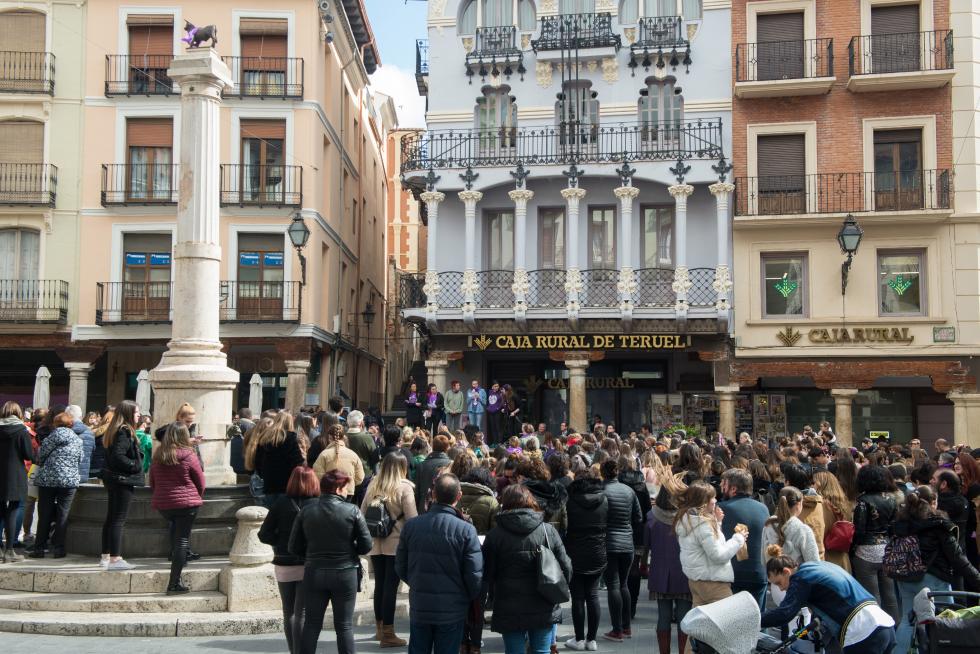 8-M: Teruel se tiñe de morado durante la huelga feminista.