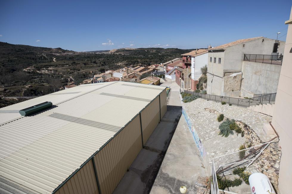 Crivillén: desde, por, para y según Pablo Serrrano