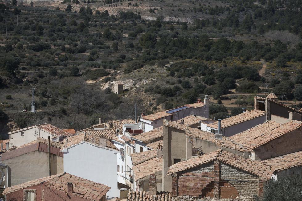 Crivillén: desde, por, para y según Pablo Serrrano