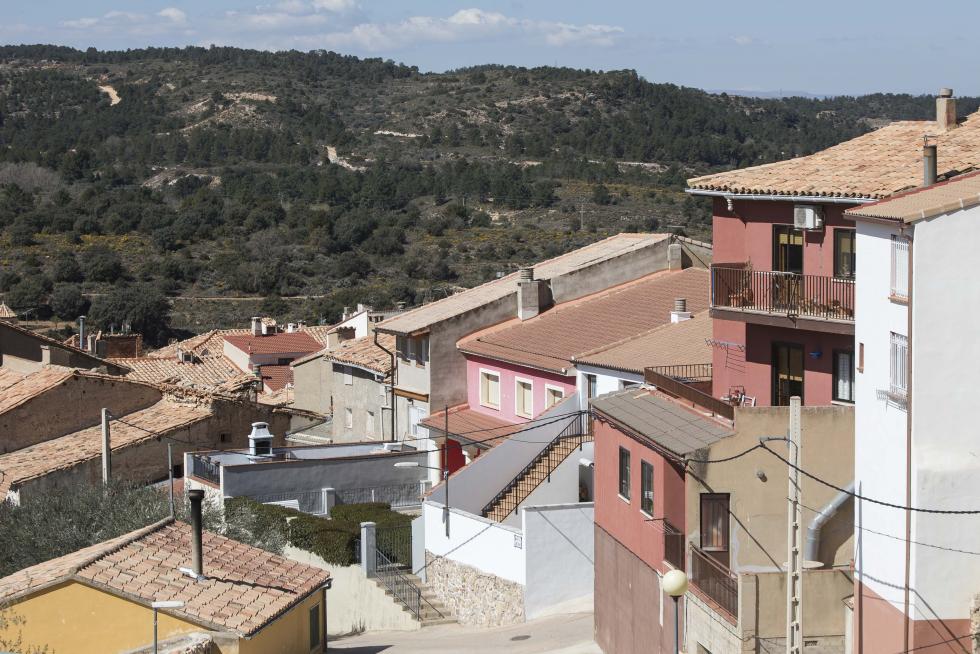 Crivillén: desde, por, para y según Pablo Serrrano