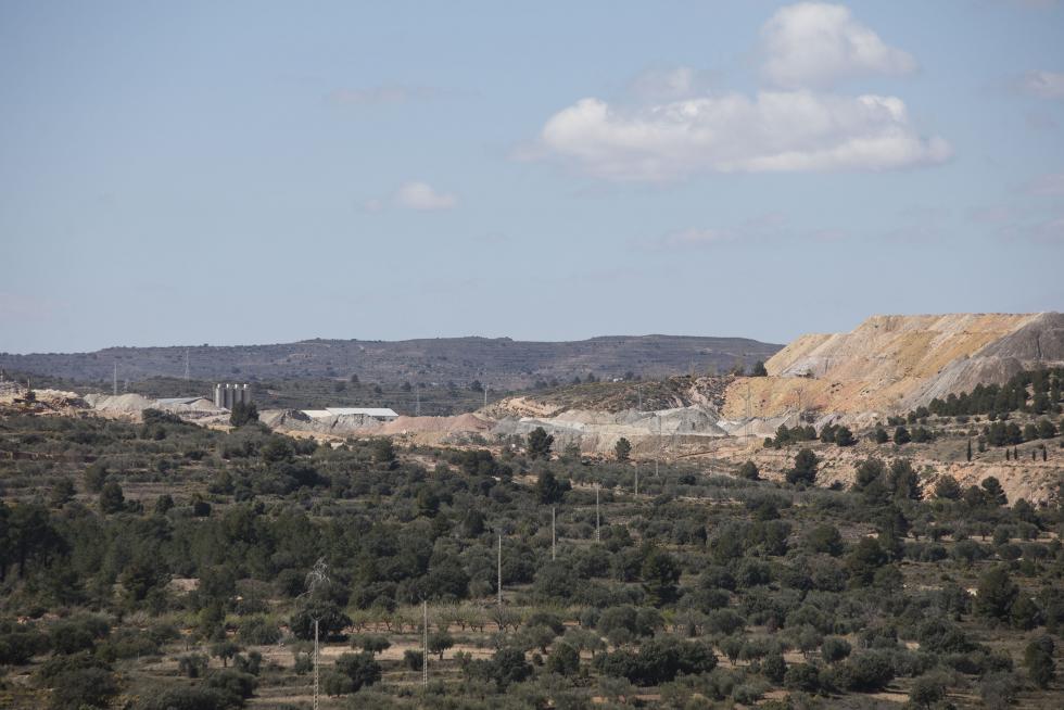 Crivillén: desde, por, para y según Pablo Serrrano