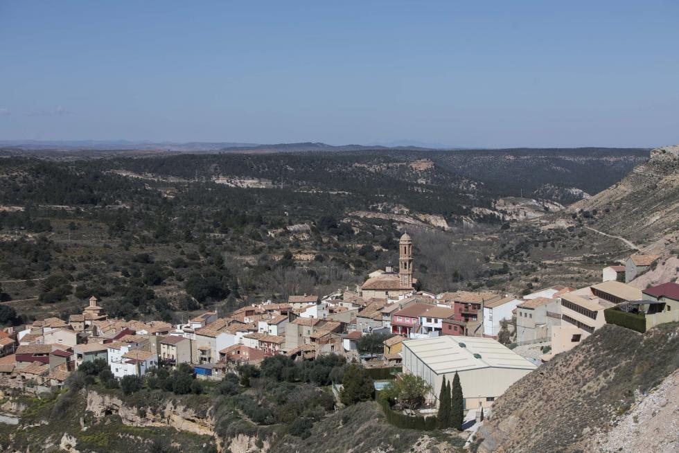 Crivillén: desde, por, para y según Pablo Serrrano