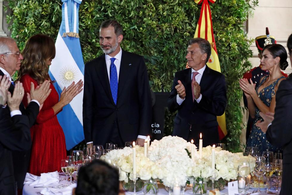 Cena de gala de Macri a los Reyes de España en Argentina