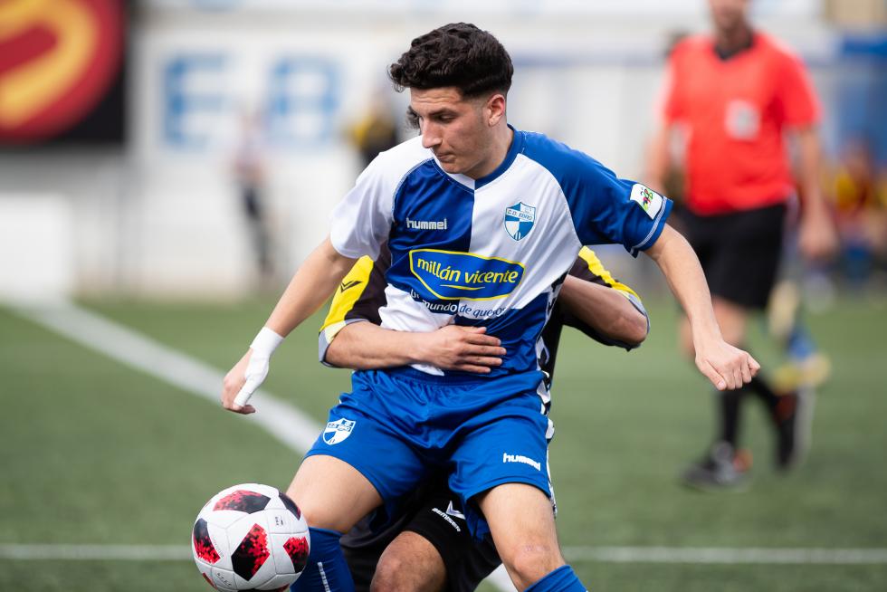 Fútbol. LNJ-Ebro vs. Balsas.