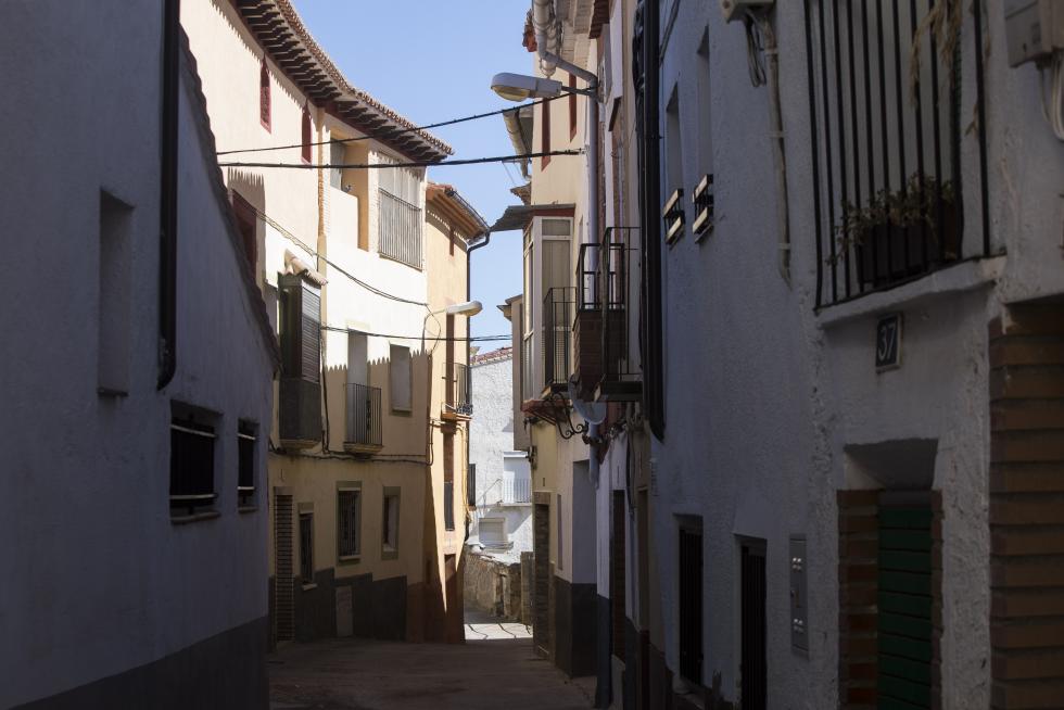 El municipio vive sus fiestas con devoción, busca ayudas para recuperar su parroquia y ha hecho reciente introspección de sus memorias con sendas publicaciones sobre su bagaje cultural.