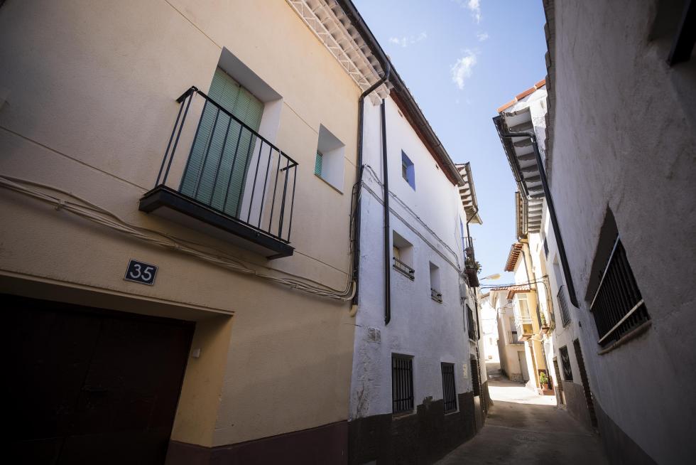 El municipio vive sus fiestas con devoción, busca ayudas para recuperar su parroquia y ha hecho reciente introspección de sus memorias con sendas publicaciones sobre su bagaje cultural.