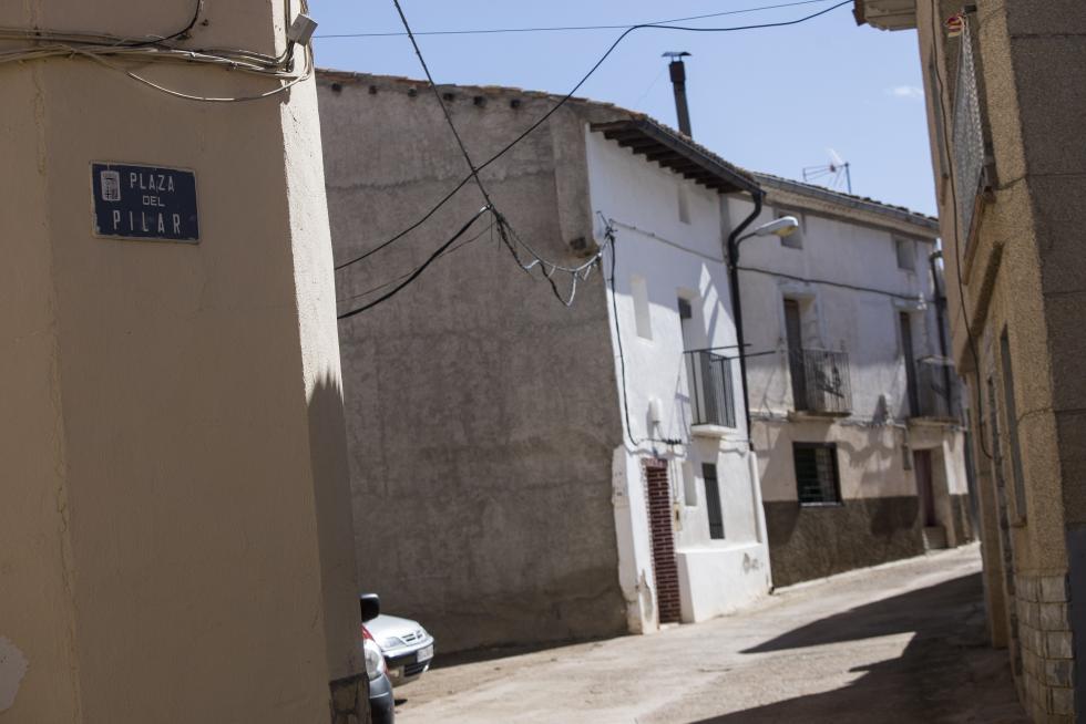 El municipio vive sus fiestas con devoción, busca ayudas para recuperar su parroquia y ha hecho reciente introspección de sus memorias con sendas publicaciones sobre su bagaje cultural.