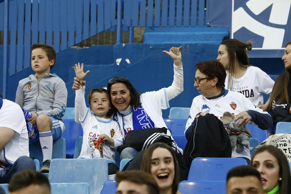 Búscate en La Romareda durante el partido Real Zaragoza – Alcorcón