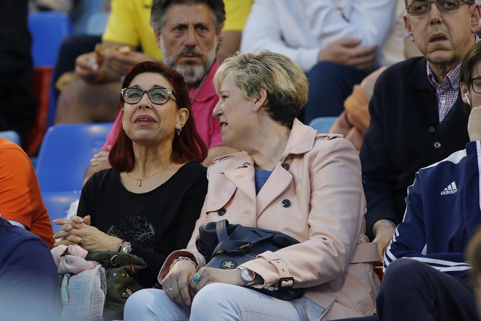 La afición animando al Real Zaragoza en La Romareda durante el partido Real Zaragoza – Alcorcón