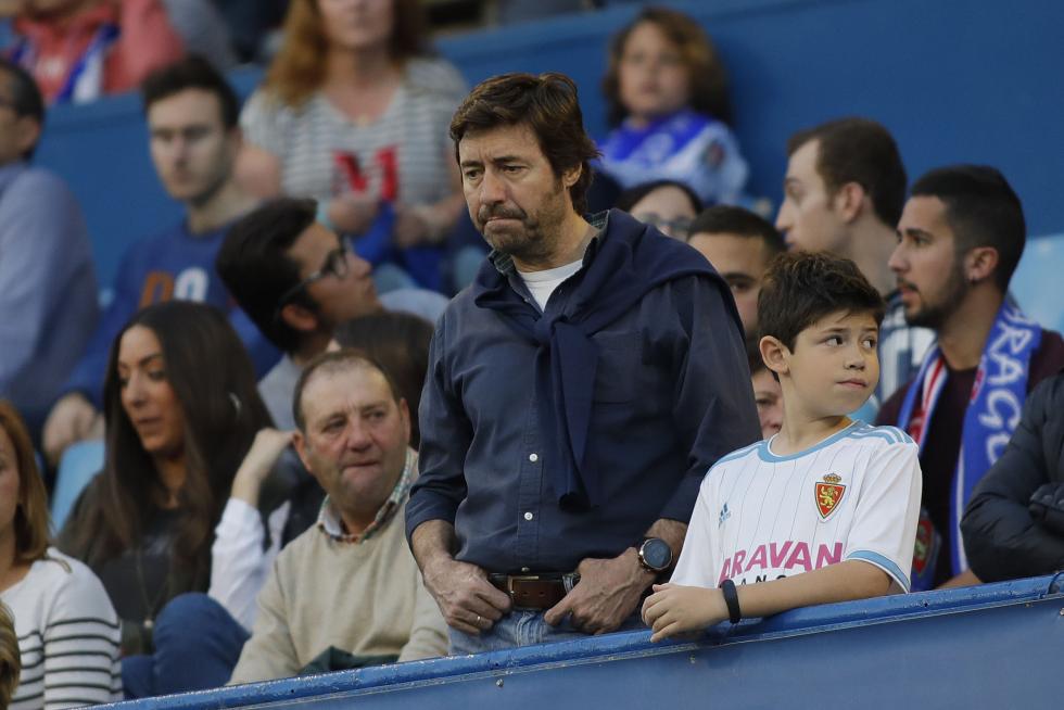 La afición animando al Real Zaragoza en La Romareda durante el partido Real Zaragoza – Alcorcón