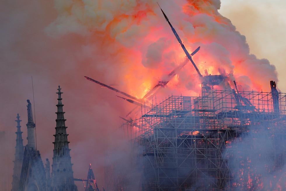 La catedral de Notre Dame, en llamas.