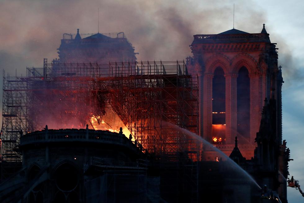 La catedral de Notre Dame, en llamas.