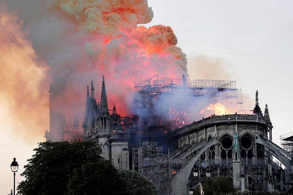 La catedral de Notre Dame, en llamas.