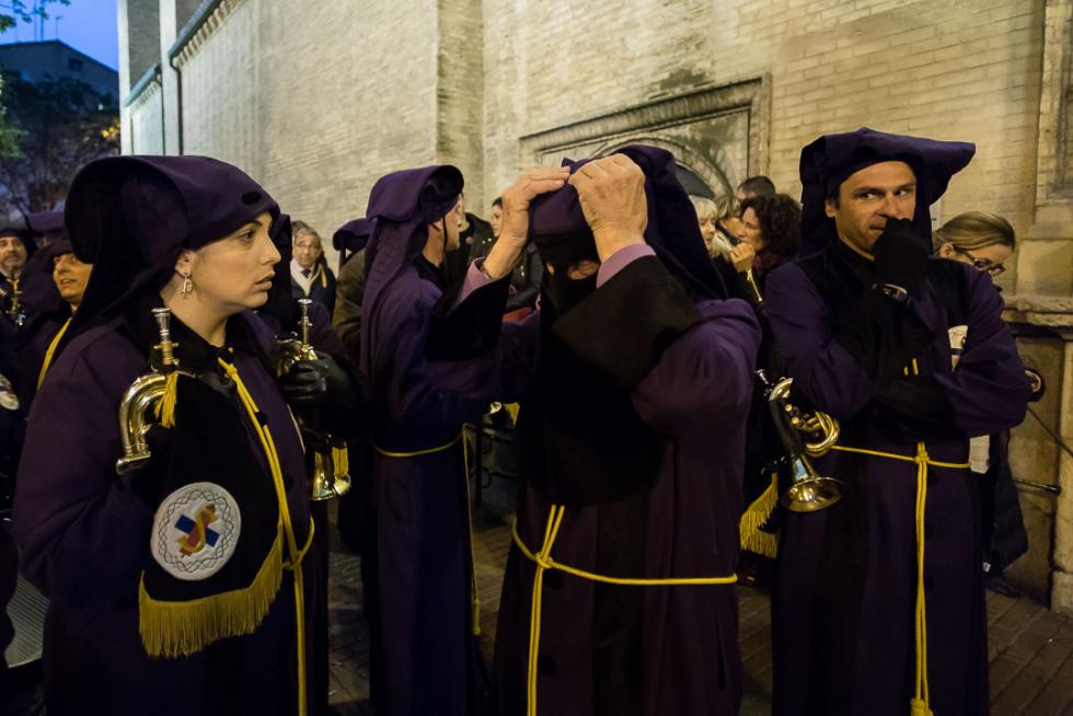 Imágenes de las procesiones del Lunes Santo en Zaragoza