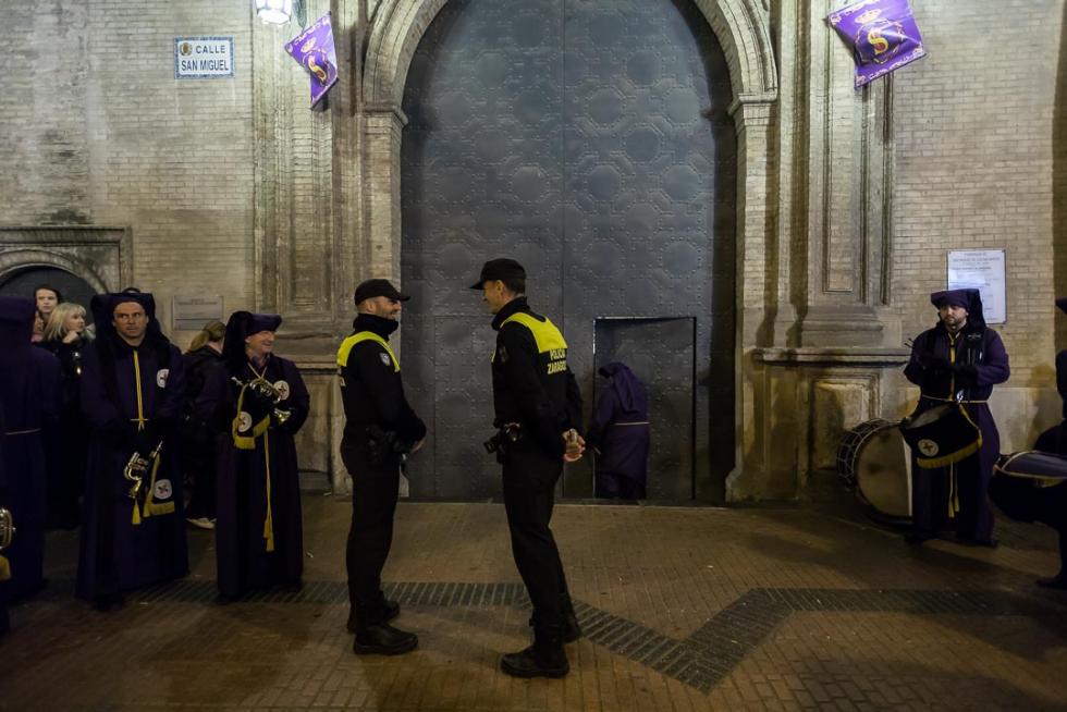 Imágenes de las procesiones del Lunes Santo en Zaragoza