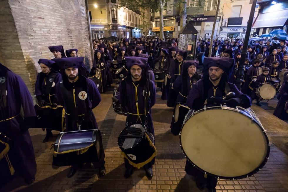 Imágenes de las procesiones del Lunes Santo en Zaragoza