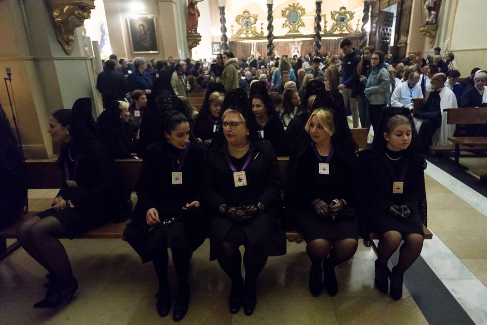 Imágenes de las procesiones del Lunes Santo en Zaragoza