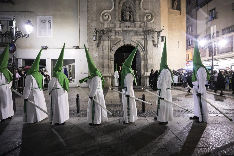 Imágenes de las procesiones del Lunes Santo en Zaragoza