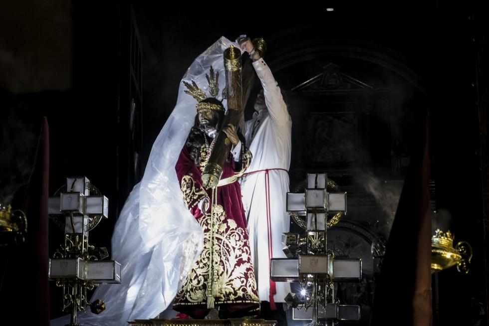 Imágenes de las procesiones del Lunes Santo en Zaragoza