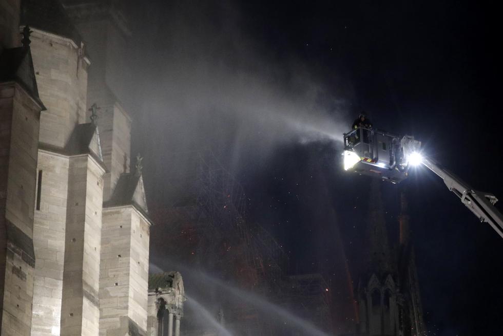 Incendio en la catedral de Notre Dame de París.