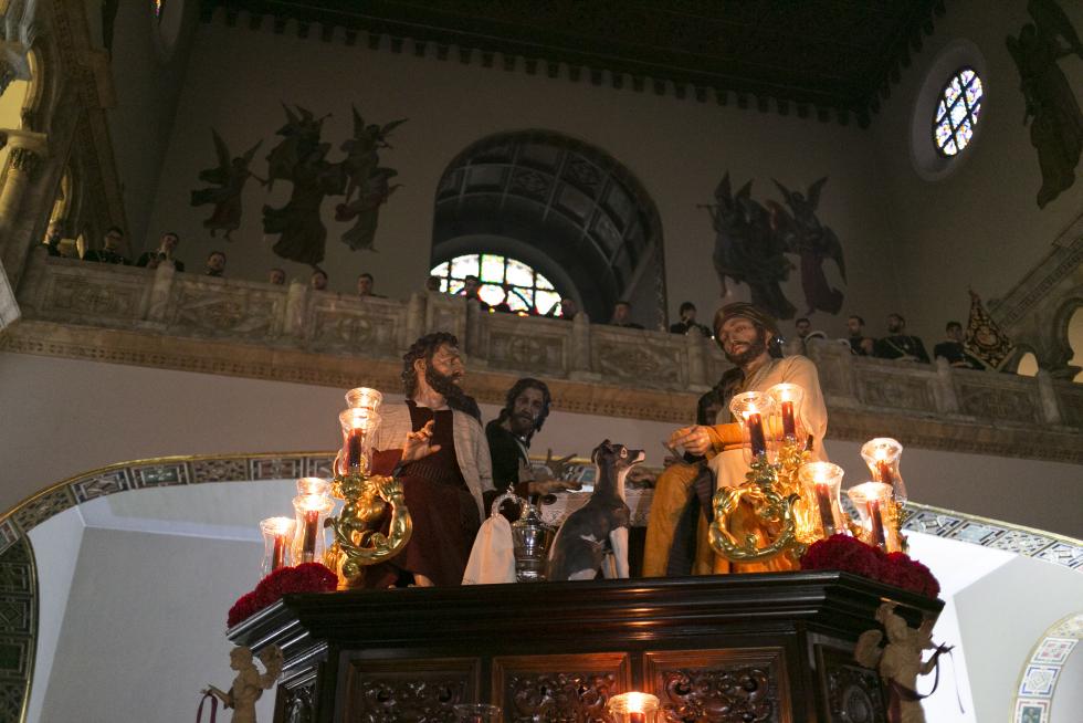 Procesión de la Eucaristía este Jueves Santo en Zaragoza.