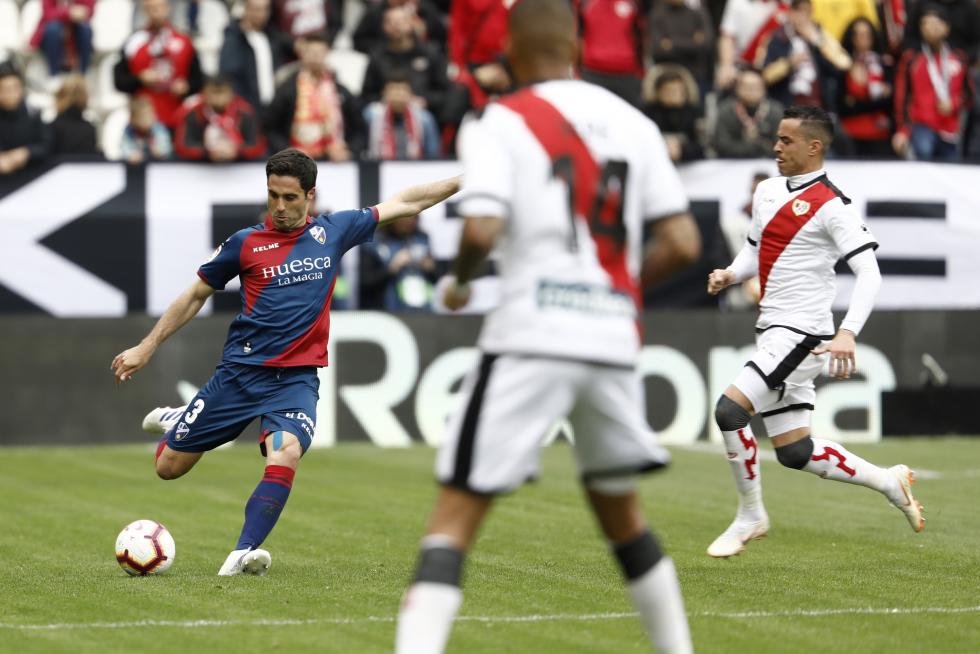 Encuentro disputado entre el Rayo Vallecano y la SD Huesca.
