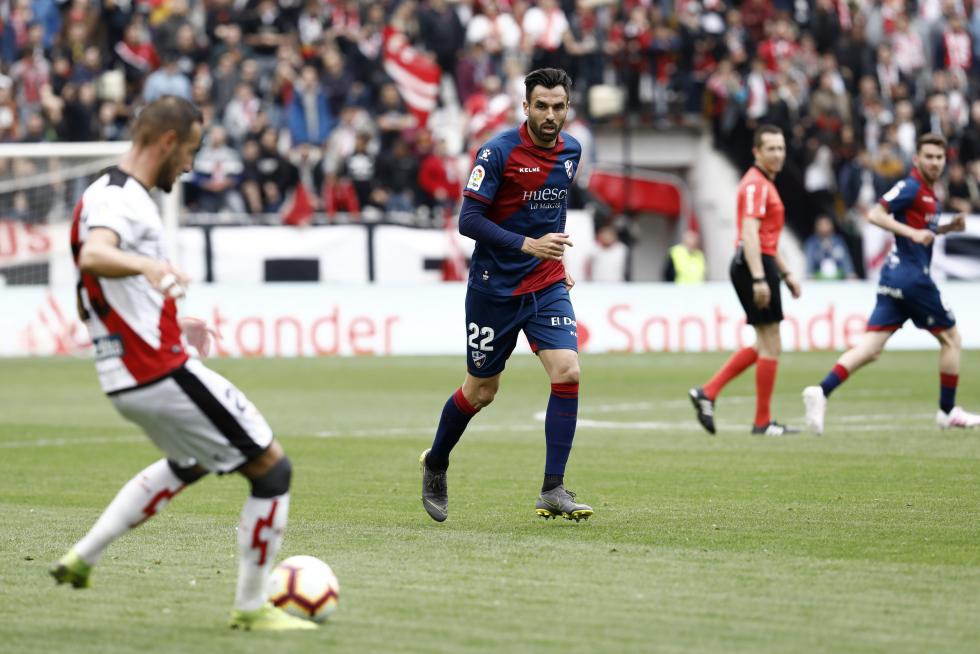 Encuentro disputado entre el Rayo Vallecano y la SD Huesca.