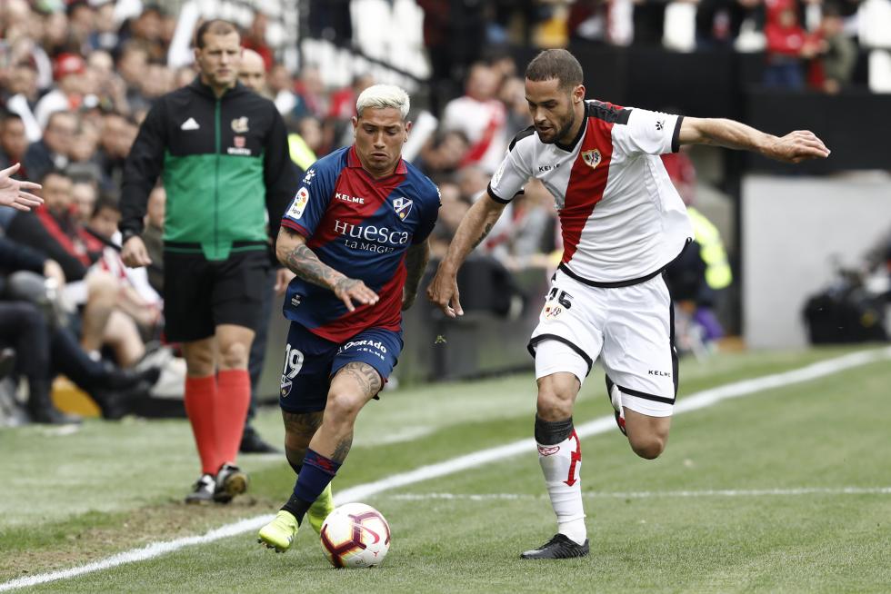 Encuentro disputado entre el Rayo Vallecano y la SD Huesca.