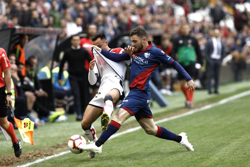 Encuentro entre el Rayo Vallecano y la SD Huesca.