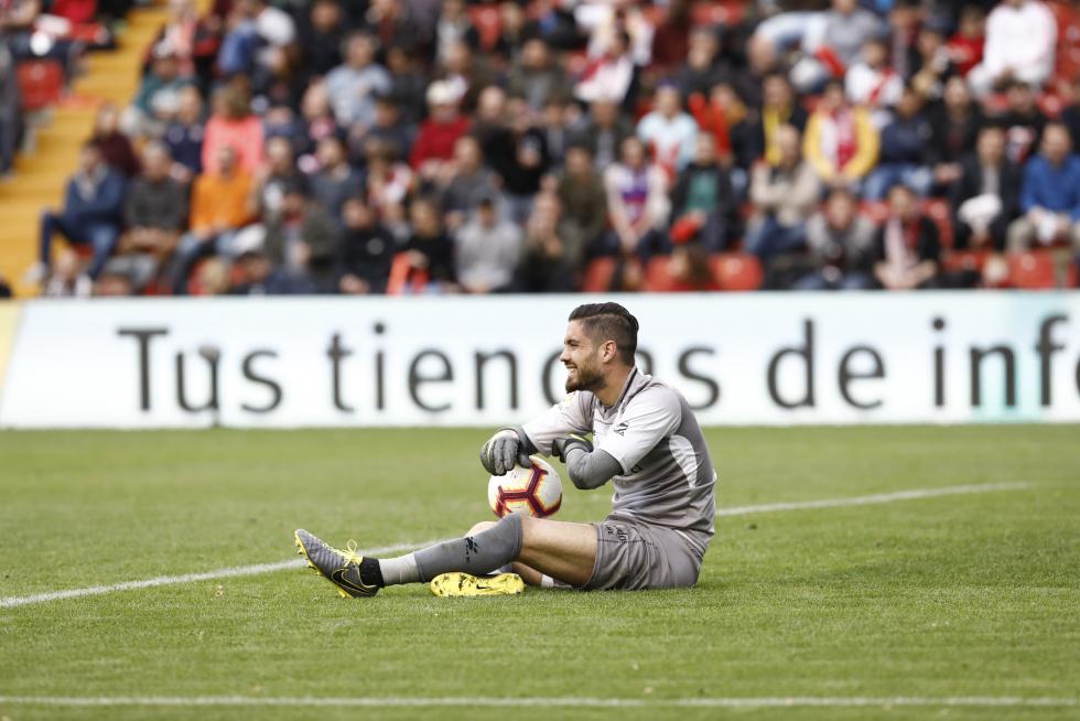 Encuentro entre el Rayo Vallecano y la SD Huesca.