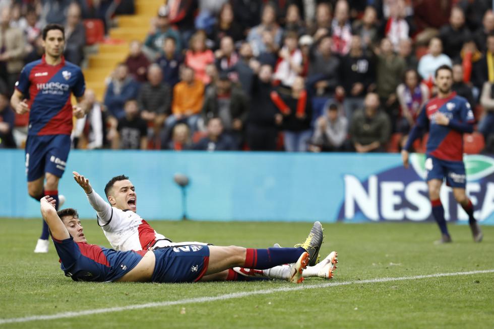 Encuentro entre el Rayo Vallecano y la SD Huesca.