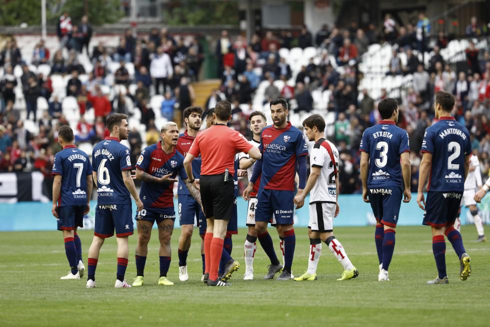Encuentro entre el Rayo Vallecano y la SD Huesca.