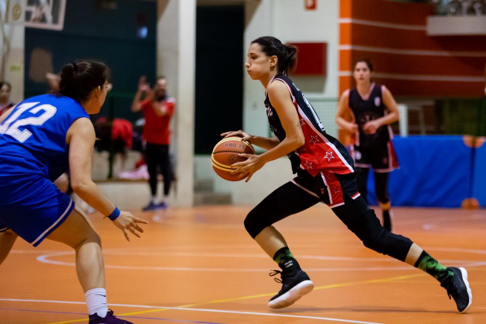 Baloncesto. Primera Femenina- Old School vs. Helios.
