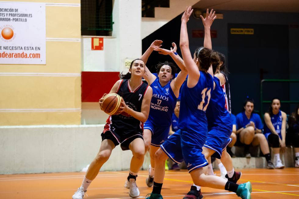 Baloncesto. Primera Femenina- Old School vs. Helios.