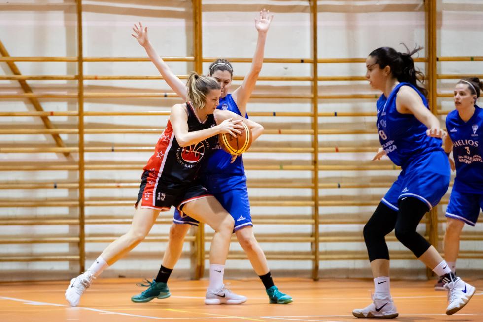 Baloncesto. Primera Femenina- Old School vs. Helios.