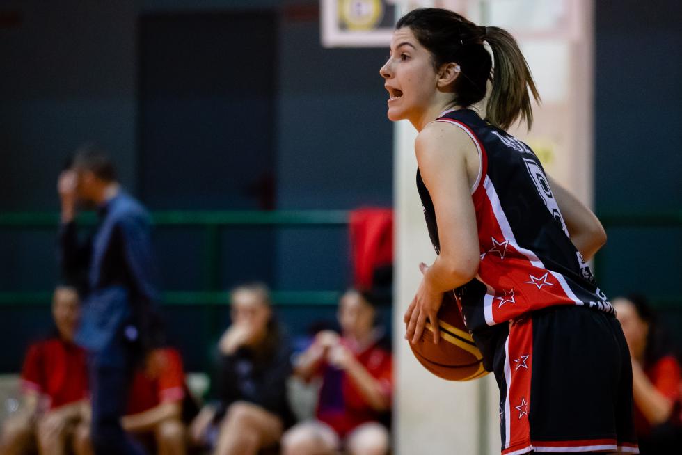 Baloncesto. Primera Femenina- Old School vs. Helios.