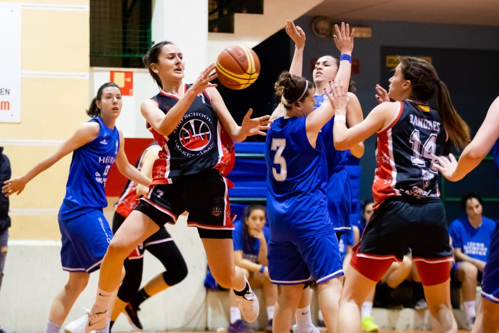 Baloncesto. Primera Femenina- Old School vs. Helios.