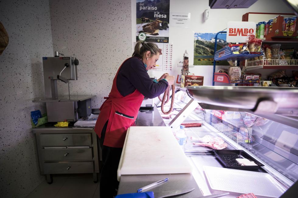 La localidad ha remozado sus instalaciones y es sede de dos actividades muy curiosas; el tiro deportivo y la maestría en ‘afeitar’ ovejas, que lleva a los especialistas locales por todo el mundo.