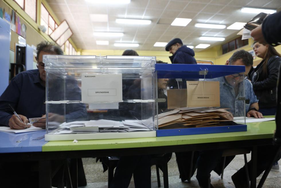 Imágenes de la votación para las Elecciones Generales en la Comunidad