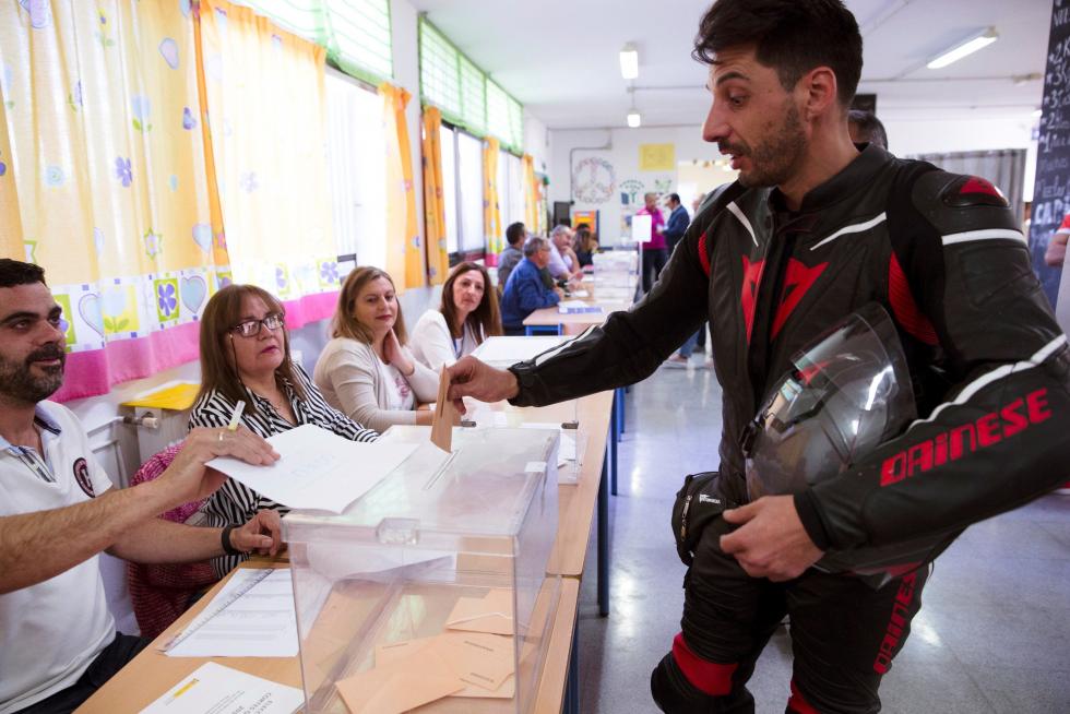 Momentos de la jornada electoral.
