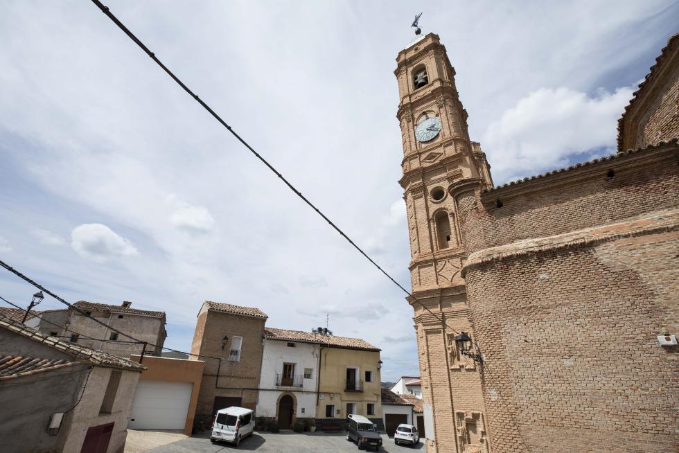 Dada la cercanía con el Monasterio de Piedra y la voluntad (asociativa y municipal) de maximizar el potencial turístico local con nuevas ideas, la localidad se ha convertido en un ejemplo de superación.