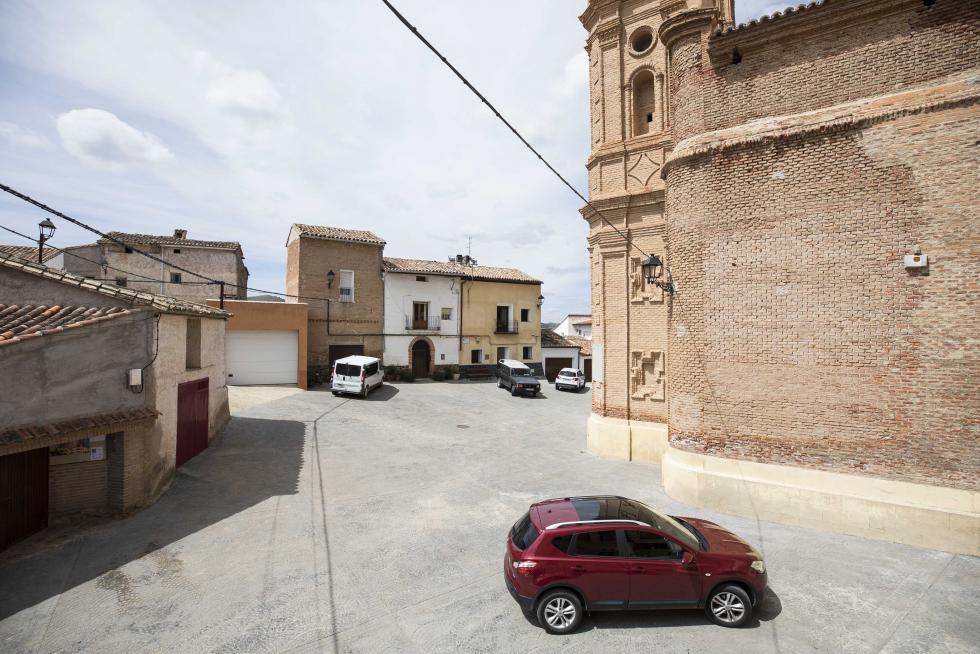 Dada la cercanía con el Monasterio de Piedra y la voluntad (asociativa y municipal) de maximizar el potencial turístico local con nuevas ideas, la localidad se ha convertido en un ejemplo de superación.